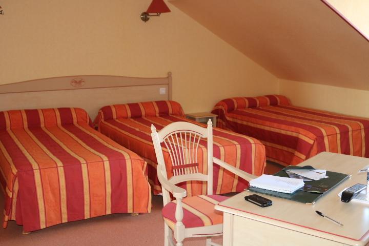 מלון Morannes sur Sarthe-Daumeray Logis Le Port Saint Aubin מראה חיצוני תמונה
