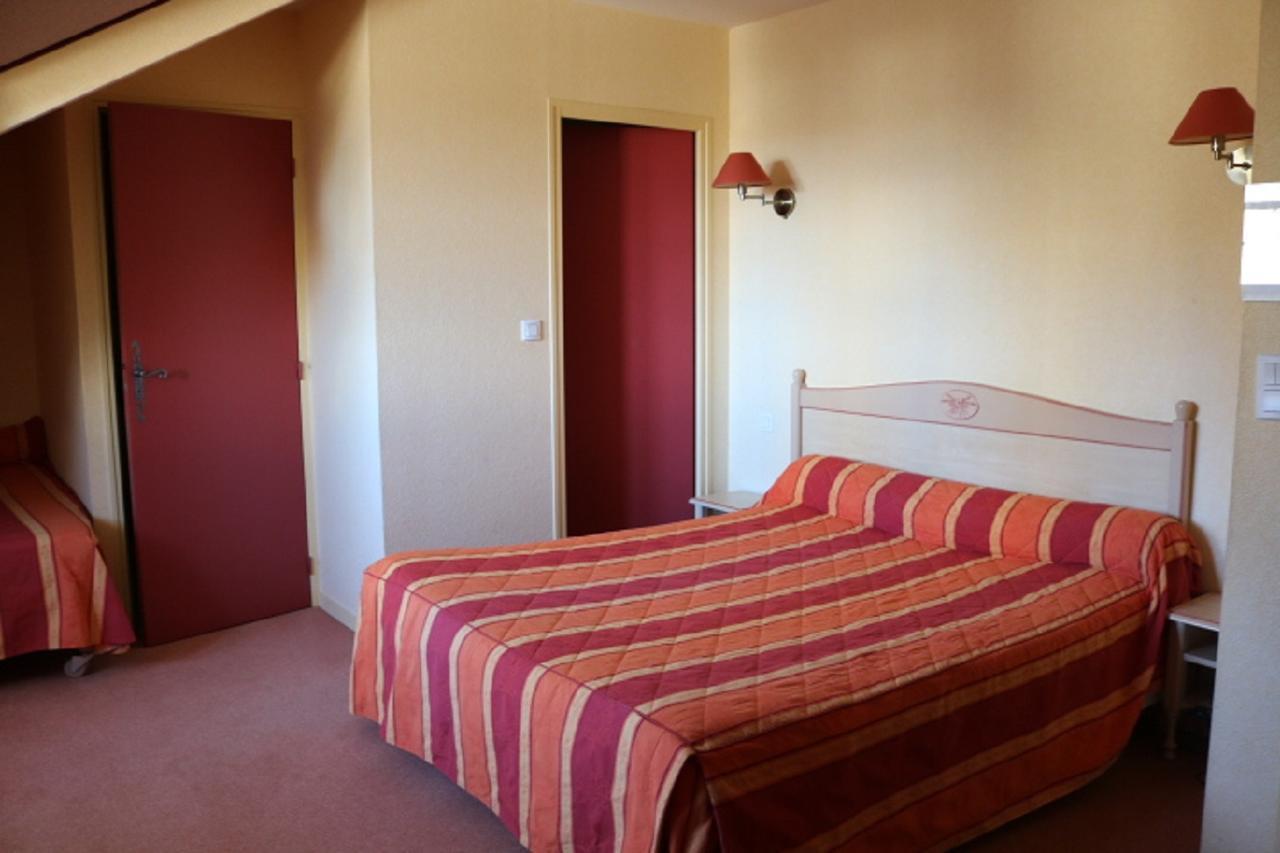מלון Morannes sur Sarthe-Daumeray Logis Le Port Saint Aubin מראה חיצוני תמונה